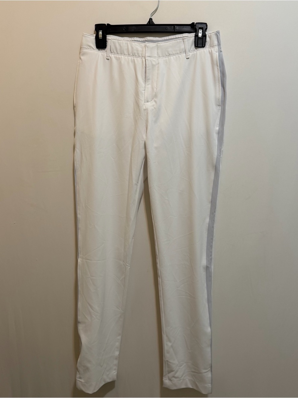 Under Armour White Women’s Golf Pants - NWOT ⛳️